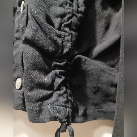 Jacket size m color black button up - Picture 2 of 5